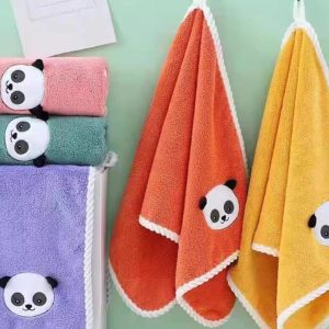 Set di 5 asciugamani divertenti e colorati per bambini modello Panda