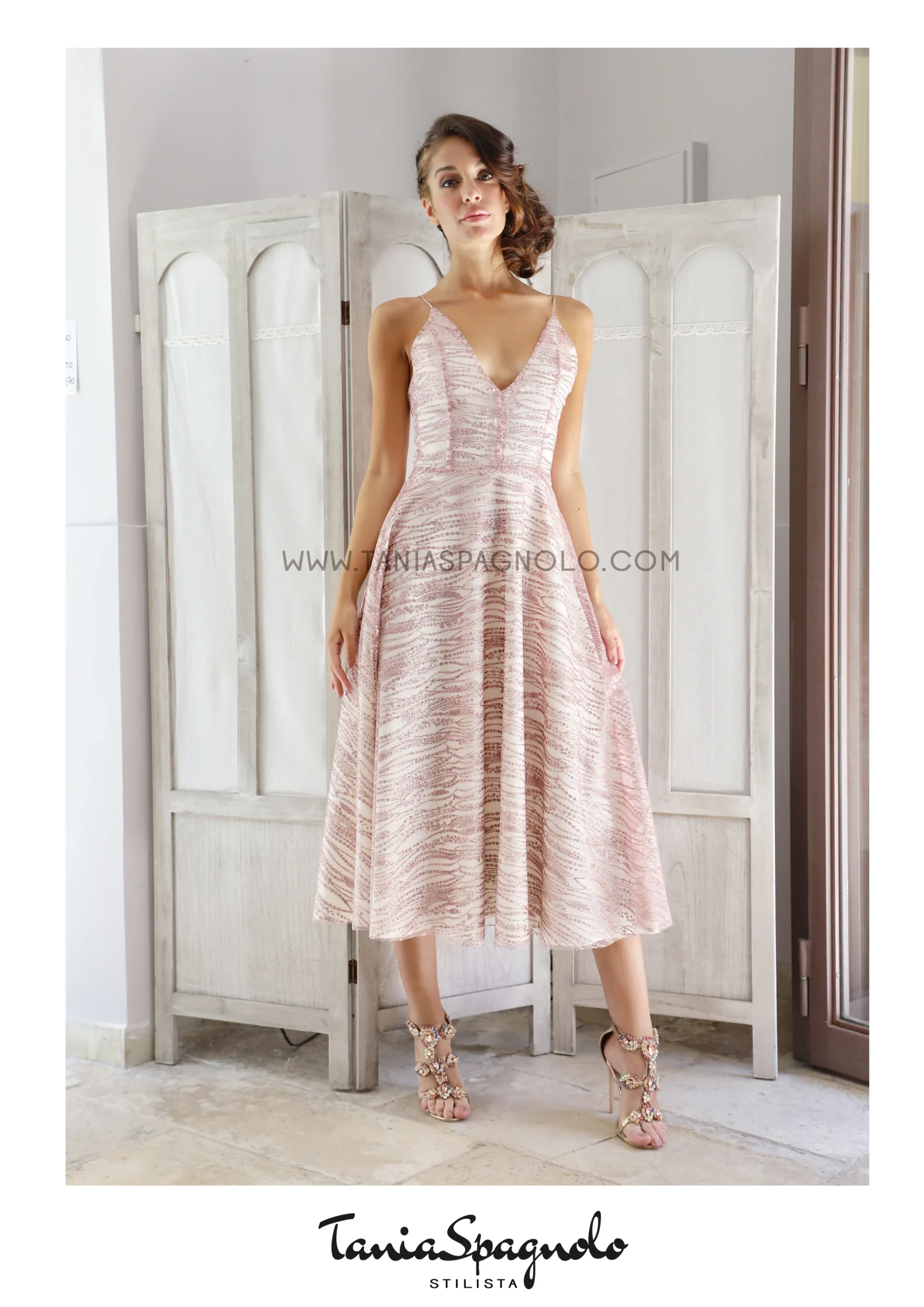 Abito Red Carpet midi in pizzo ricamato oro rosa - immagine 2