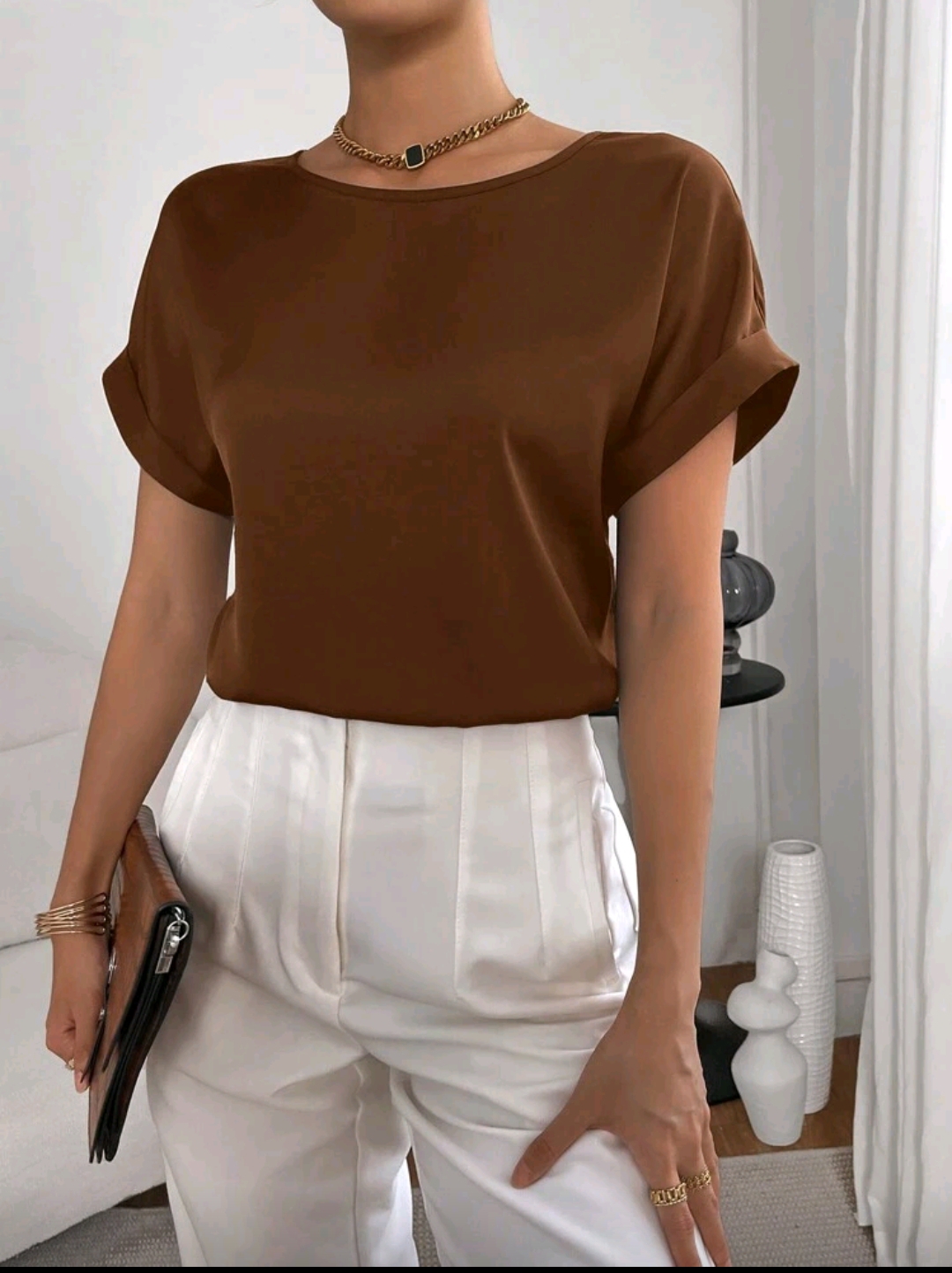 Maglia/Sottogiacca a mezza manica in morbido raso colore marrone - immagine 4