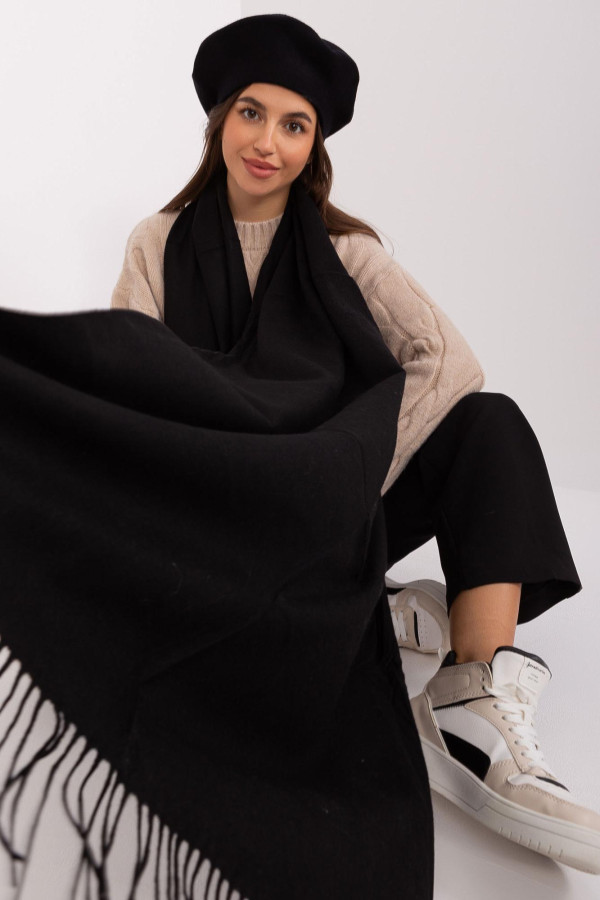 Maxi sciarpa in viscosa, lana e cashmere in colore Nero - immagine 4